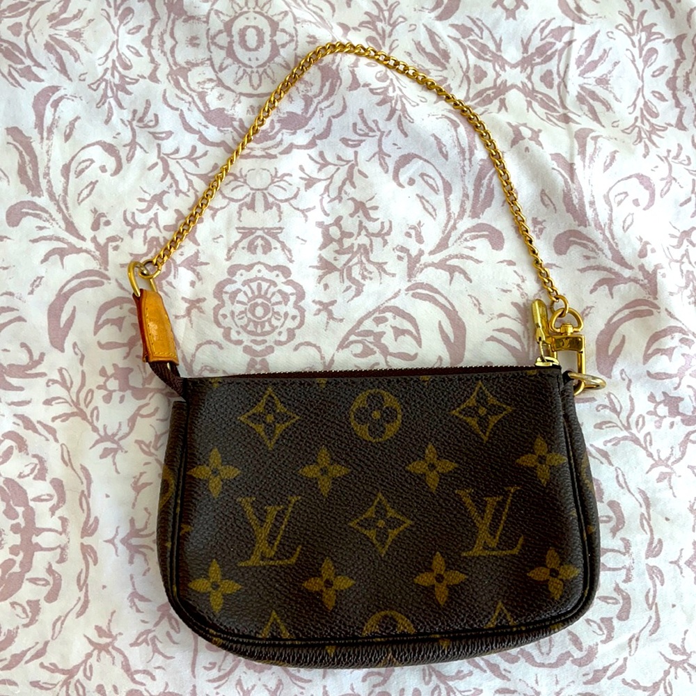Louis Vuitton mini Pochette Accessories